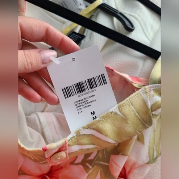 FOREVER 21 Pink Green Tropical Floral Vacation Summer Stretch Romper Jumpsuit - Picture 13 of 13